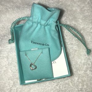 Elsa Peretti Open Heart pendant